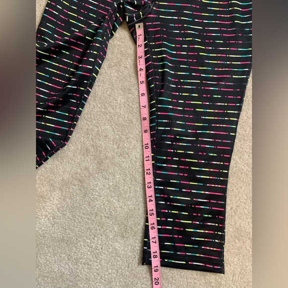 Ideology Athletic Cropped Leggings Women Size Medium Neon Black - Picture 8 of 10